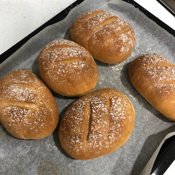 黑橄欖歐式圓麵包 : Chi Chi Chen一起做