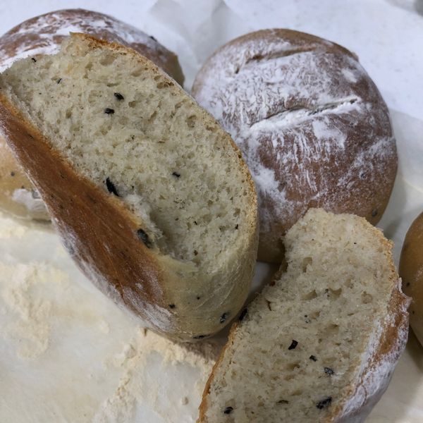 手揉歐式麵包 : Chi Chi Chen一起做