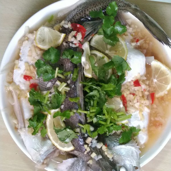 泰式檸檬七星鱸魚：葉小妞 一起做