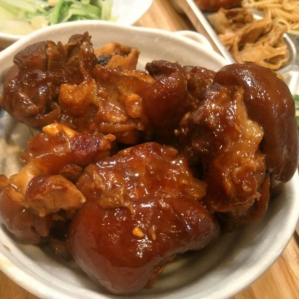 滷豬腳一鍋到底超簡單第一次就成功 : Cindy Chang一起做