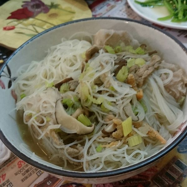 芋頭米粉湯：劉小婷 一起做