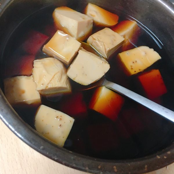 愛柴～滷蛋白：伊崎芸芸 一起做