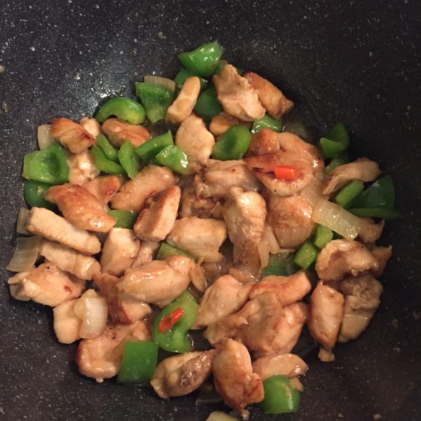 10分鐘上菜 青椒嫩炒雞丁 : Lucia Wu一起做