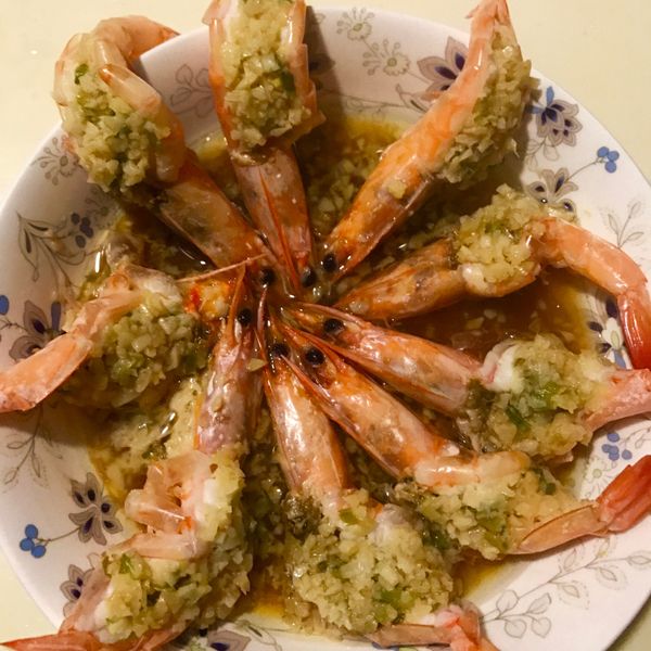 【家常菜】蒜蓉蒸蝦 : 依七吾貝一起做