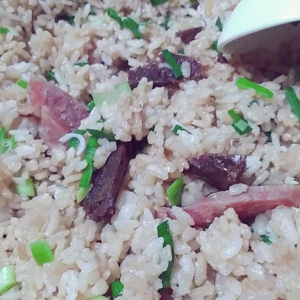 臘味飯 : 芯一起做