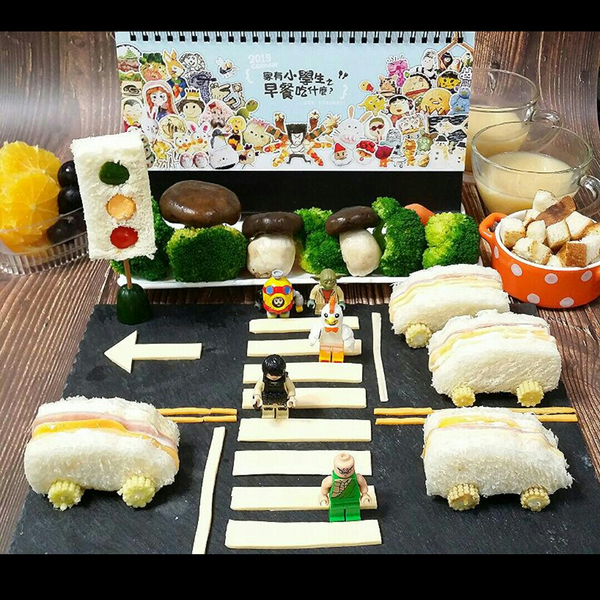 吐司變成車~保證兒子吃光光!：伊的親子早餐日記 一起做