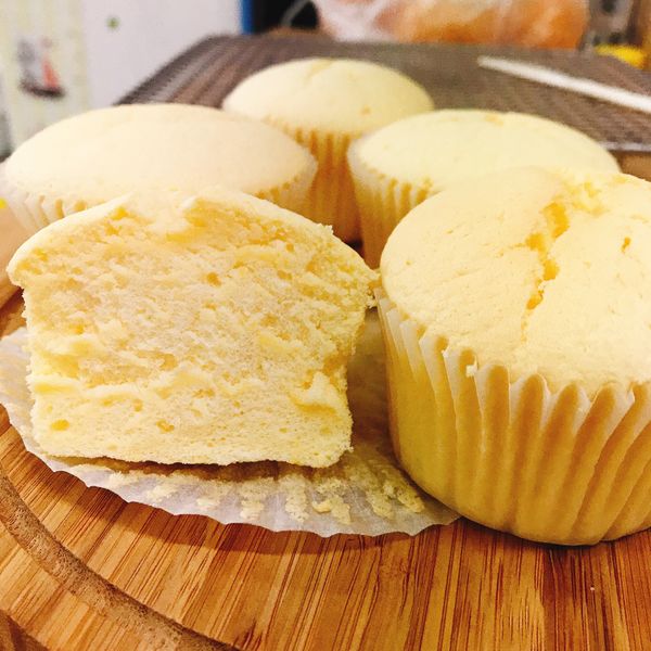 快速又鬆軟的杯子蛋糕：郭美德 一起做