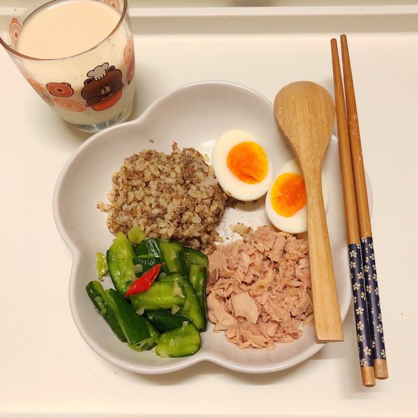 高蛋白「鮪魚菇菇黃瓜拌飯」285卡：✨Misa✨ 一起做