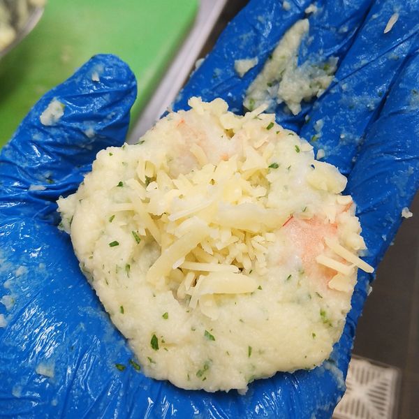 爆漿起司馬鈴薯蝦球🧀🥔🦐：Jack Chienfeng L 一起做