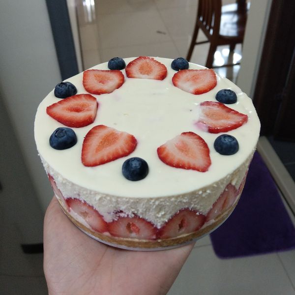 免烤箱草莓生乳酪蛋糕(6吋)：鄭茙蔆 一起做