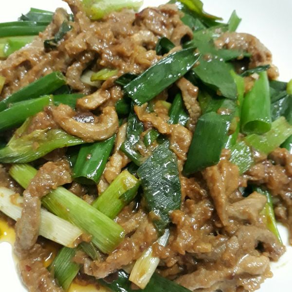 蔥爆牛肉 : Q醬(葉雅玲)一起做