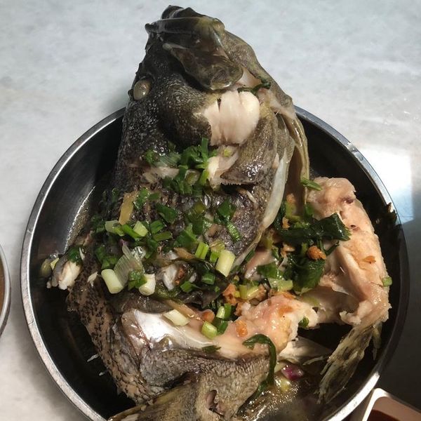 清蒸石斑魚：Angie 一起做