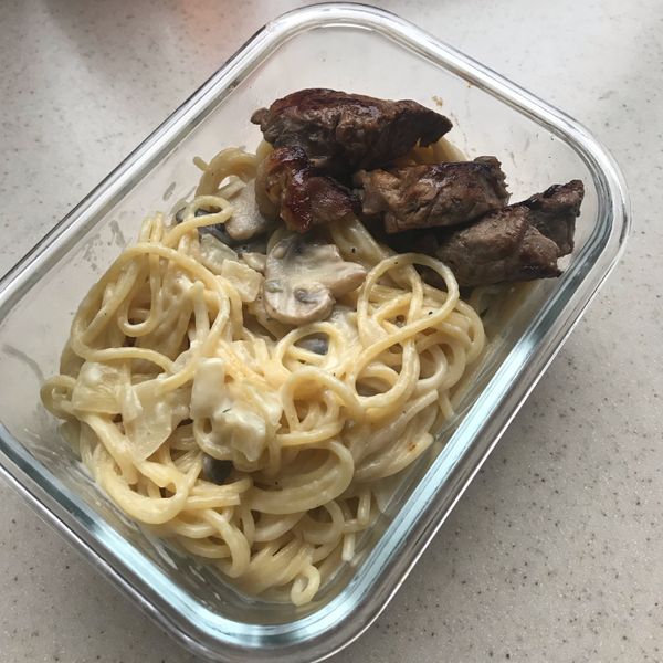 簡易蘑菇白醬：W 一起做