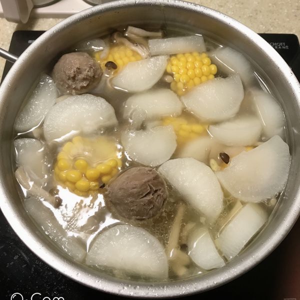 玉米蘿蔔排骨湯：M50878 一起做