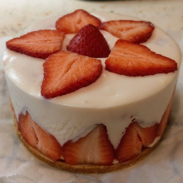 【免烤箱】特濃草莓生乳酪蛋糕 : 賴思婷一起做