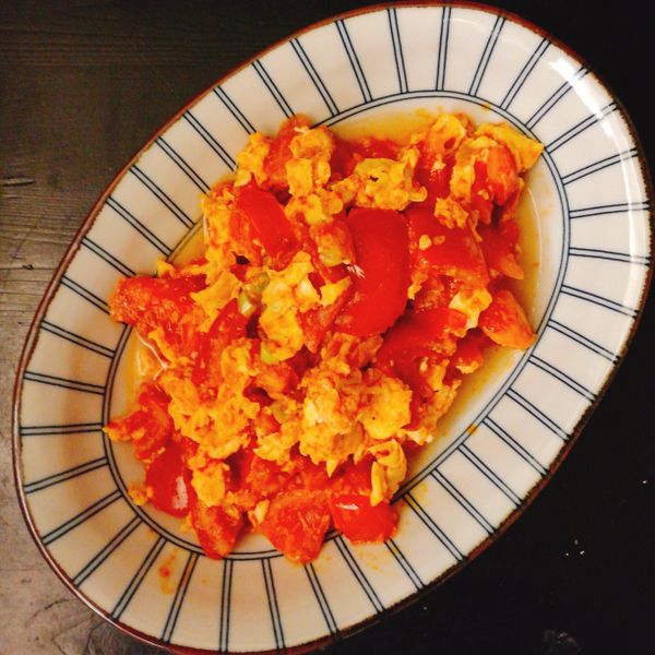 番茄炒蛋 (影音食譜)：Dreizehn 一起做