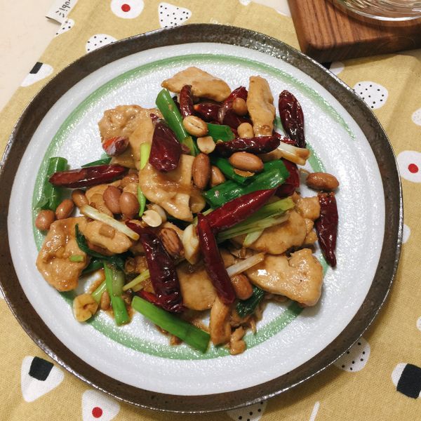 宮保雞丁食譜做法。超簡單五步驟零失敗!：綿小花🌺 一起做