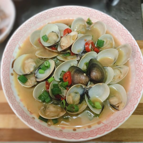 5分鐘酒蒸蛤蜊 : 🌸🌿蔓蔓🌸🌿一起做