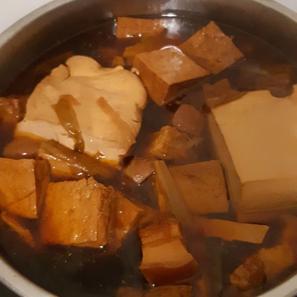 古早味一鍋到底紅燒控肉：Wei Wei Liao 一起做