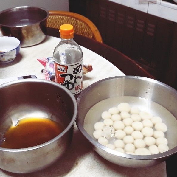 みたらし団子(日式醬油糰子) : 鹿毛一起做