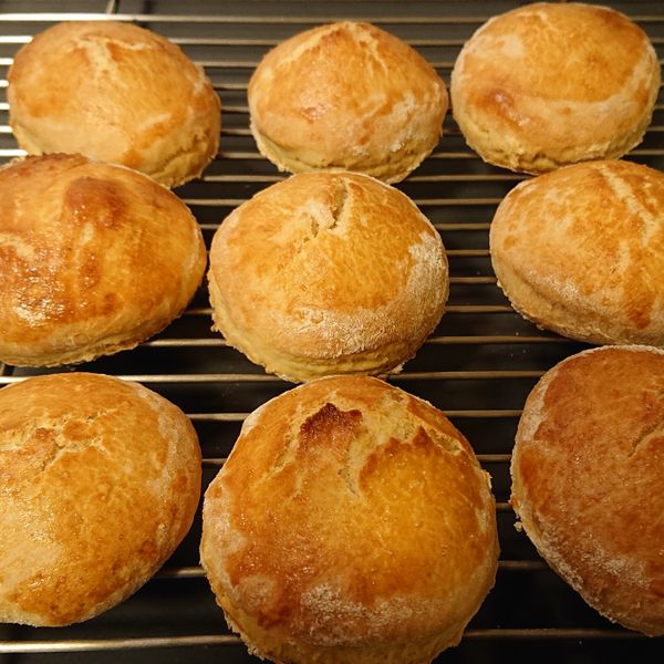 英式經典司康 Scones : free2move一起做