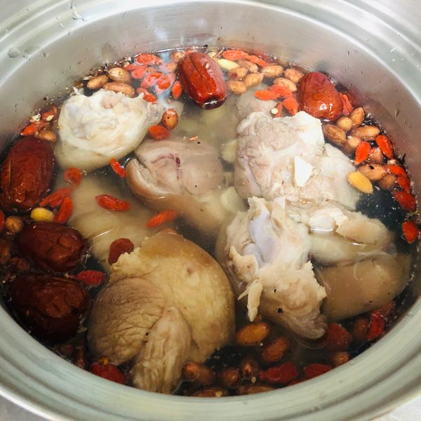 ★花生豬腳(電鍋懶人版)★ : Meixin Lin一起做