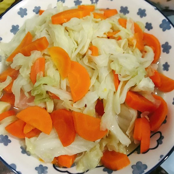 炒高麗菜（家常料理）：Doreen Lin 一起做