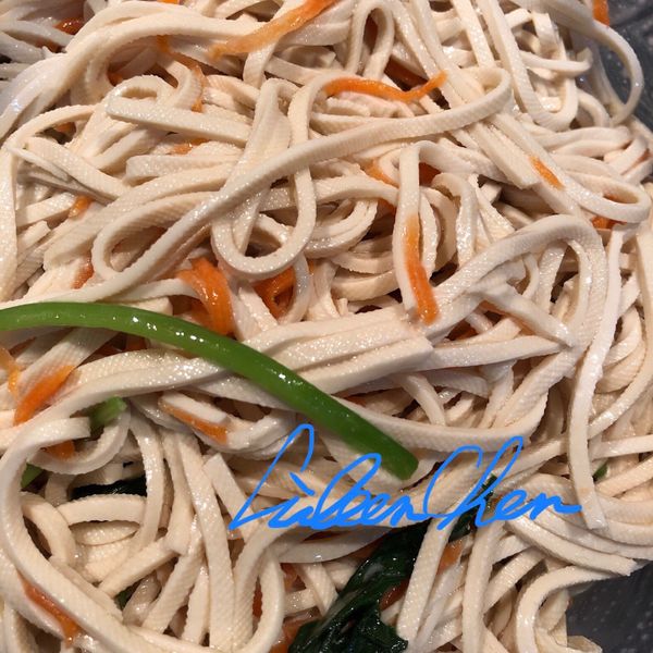 涼拌乾絲【自然好油x茶籽堂】：Eileen Chen 一起做