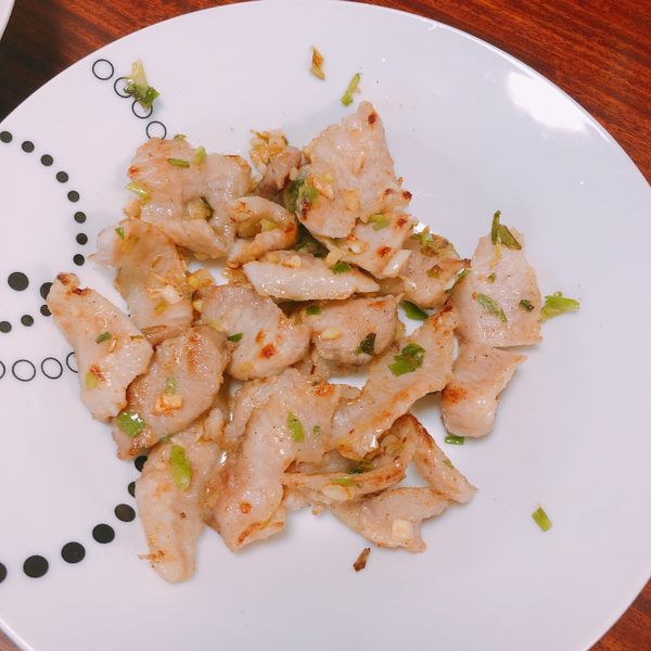 煎椒鹽松阪豬（便當菜） : 沐沐兒一起做