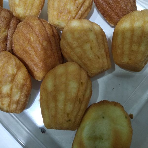 法式檸檬瑪德蕾蛋糕:黃雅榆 一起做