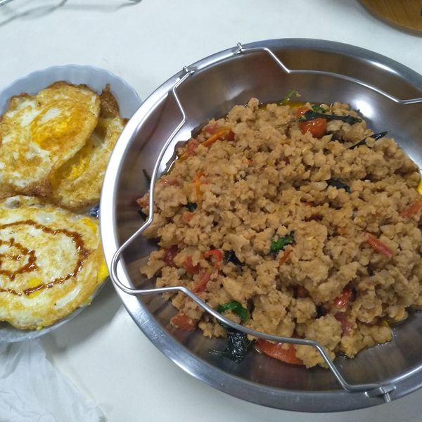 泰式打拋豬～豬絞肉嫩嫩的秘訣 : 朱芮葶一起做