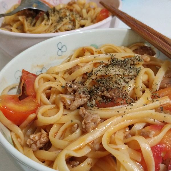 地道番茄肉醬義大利麵 : 陳奕霏一起做