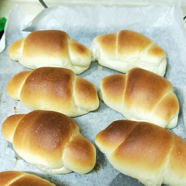 【快速晨烤麵包】懶人版鹽可頌 : Caroline Chou一起做