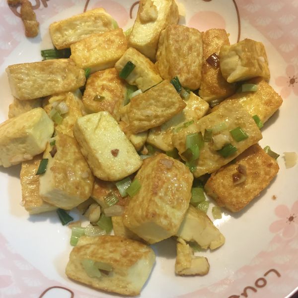 香煎雞蛋豆腐：小娉 一起做