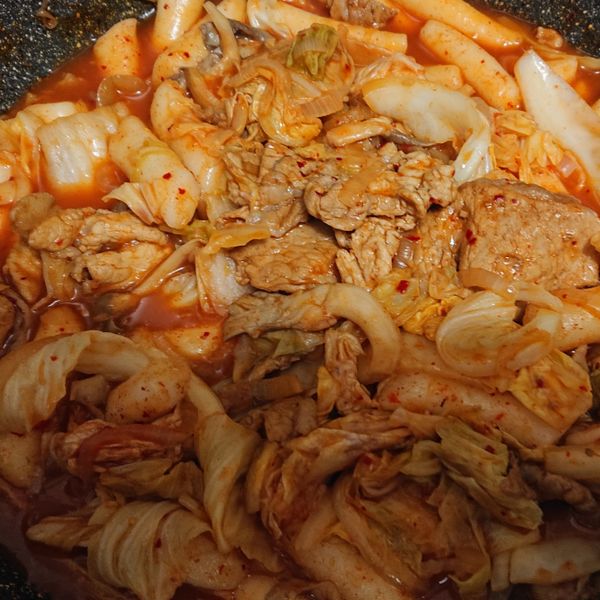 韓國泡菜炒年糕:陳佳伶 一起做