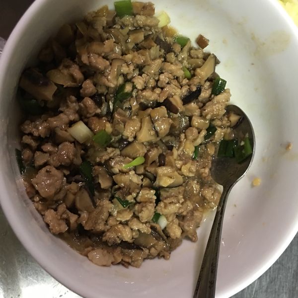 【麵哥副食品】洋蔥香菇肉燥(1歲以上) : 楊惠媜一起做