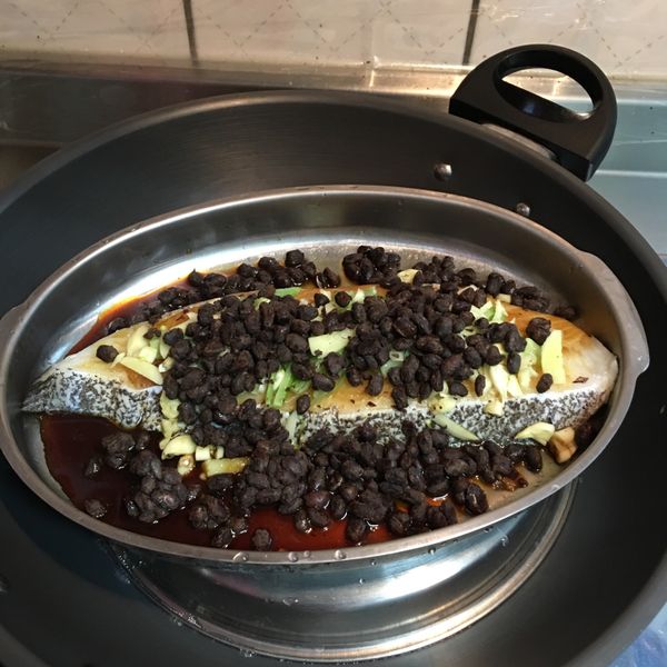 undefined：阿鴻上菜囉！(>^ω^<) 一起做