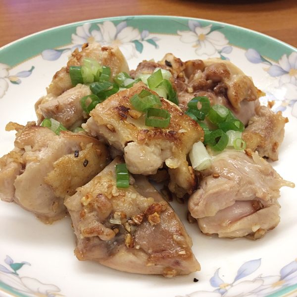 (影音) 無油 - 椒鹽雞腿排 : 琪琪一起做