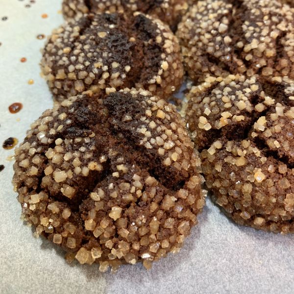 【影片】簡單巧克力餅乾 : 伏特加一起做