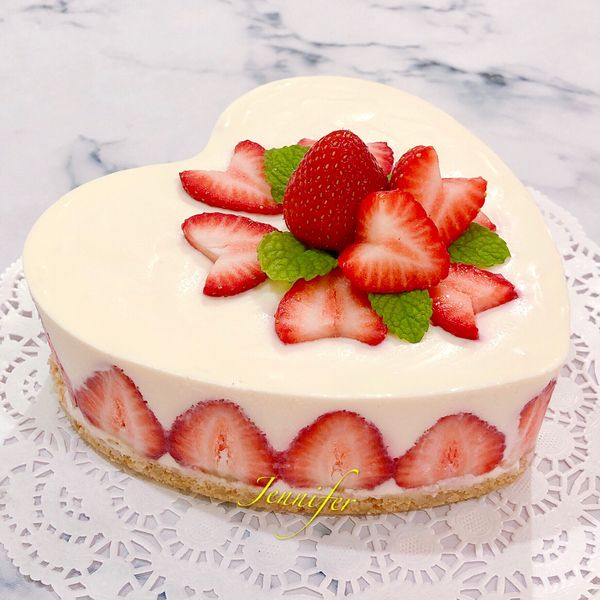【免烤箱】特濃草莓生乳酪蛋糕 : Jennifer Yang一起做