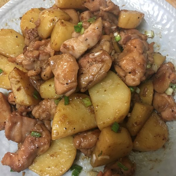 照燒馬鈴薯嫩雞【影片】：Carrie Chen 一起做