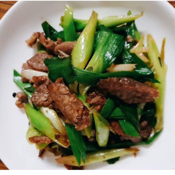 蔥爆牛肉片 : Makes Lu一起做