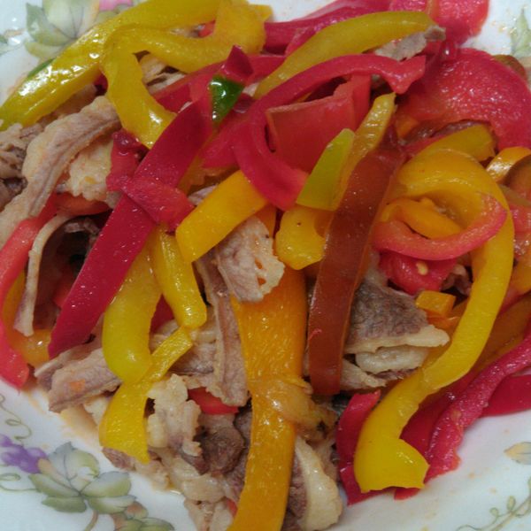 彩椒牛肉:Sharp Lin 一起做
