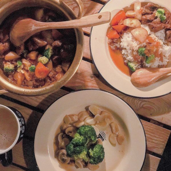 讓嘴欲罷不能的馬鈴薯燉肉 : Ricky一起做