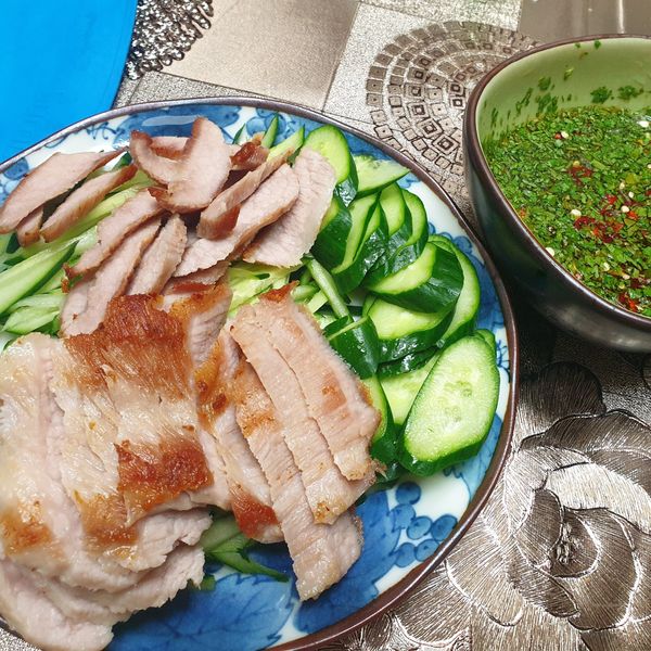 泰式松阪豬【HOLA幸福食堂】：彭芷薰 一起做