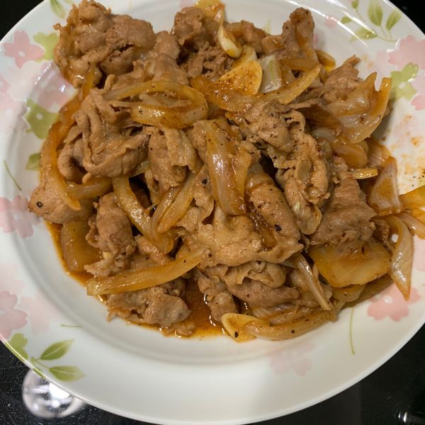 洋蔥炒豬肉 : delia一起做