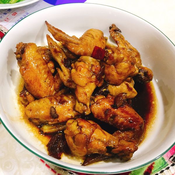 追劇必備糖醋雞翅 : 洋蔥一起做