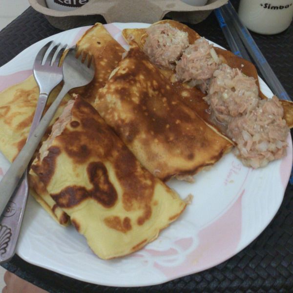 用鬆餅粉做 -  洋蔥鮪魚cheese 法式薄餅：Yu Xuan Pu 一起做