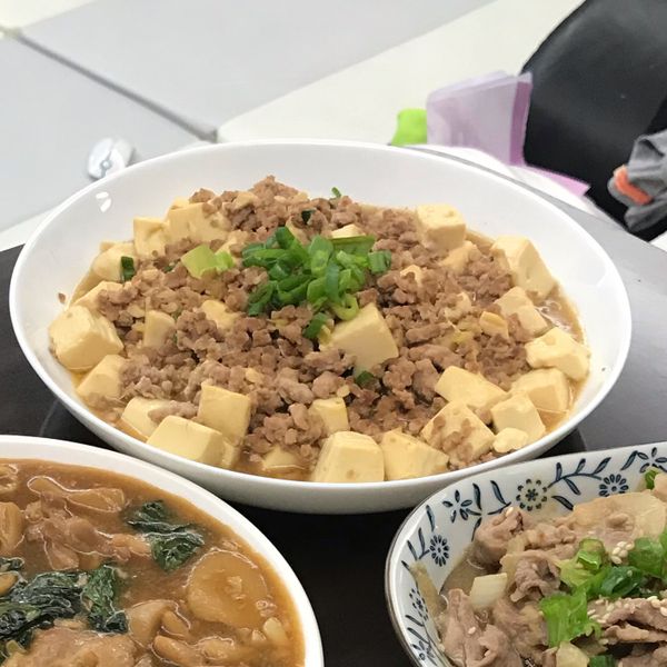 非辣版。麻婆豆腐
新手省錢💥家常菜 : Pibby Lht一起做