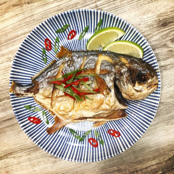 【給家人最好的】香煎白鯧魚：Hua Wu 一起做